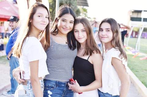 Fernanda Sada, Mariel Mesta, Mariana Torres y Valeria Ramos.