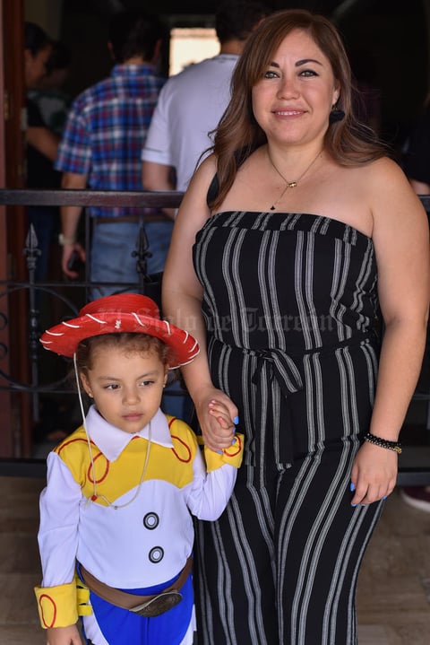 07082019 Zaira y Azul.