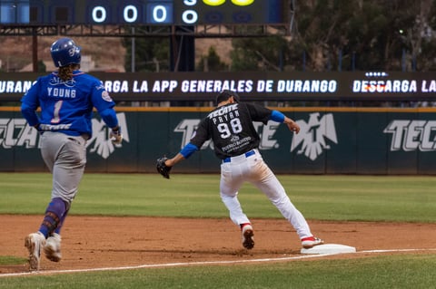 Los de casa marcaron dos veces en la quinta. Daniel Mayora produjo la primera con doble al derecho; luego, Mayora anotó con wildpitch. En la sexta marcaron tres para así empatar el score. Jesús Loya produjo dos con hit, y luego él mismo anotó con imparable de Santiago González.