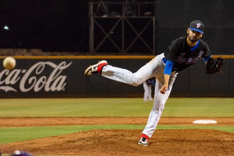 La novena fue dramática, ya que ahí Acereros hizo una carrera con hit de Álex Ortiz sobre Nick Lee, quien dejó el juego con hombres en las esquinas un out y con Chris Carter y Bruce Maxwell a batear. Ahí entró Haro y ponchó a los dos para sacar la victoria.