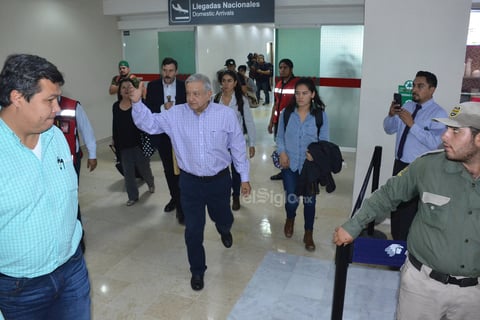 El presidente Andrés Manuel López Obrador estuvo momentáneamente en Torreón.