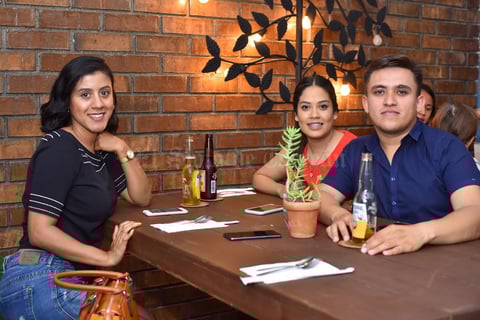 09082019 Karla, Michel y Andrea.
