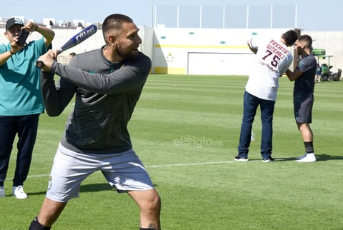Santos realiza práctica de softbol ante su próximo duelo con Unión Laguna