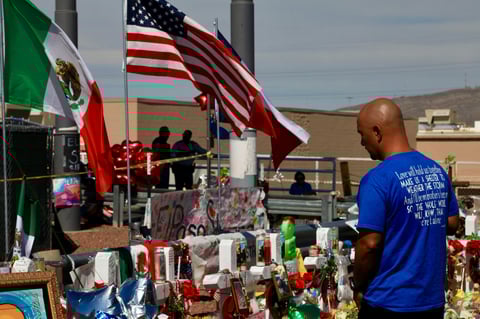 Oraciones y cariño para los sobrevivientes de El Paso.