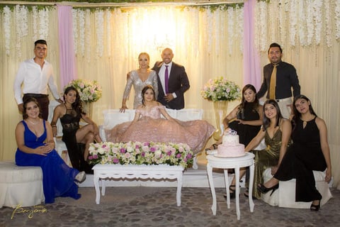 11082019 Lorelai Moreno, Giselle Pasillas, Fernando Pasillas, Ana Antúnez, Adrián Soria, Mariana Martínez, Fernanda Rodríguez y Daniel Antúnez.