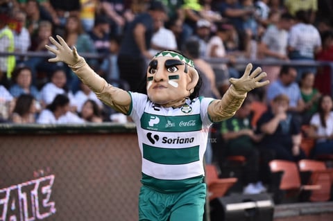 Algodoneros y Guerreros se enfrentan en el Estadio Revolución