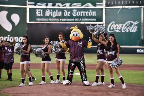 Algodoneros y Guerreros se enfrentan en el Estadio Revolución
