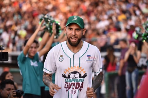 Algodoneros y Guerreros se enfrentan en el Estadio Revolución