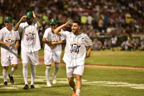 Algodoneros y Guerreros se enfrentan en el Estadio Revolución