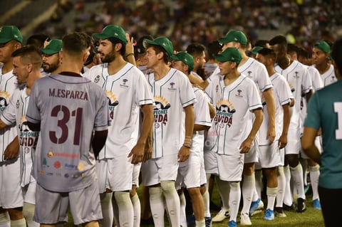 Algodoneros y Guerreros se enfrentan en el Estadio Revolución