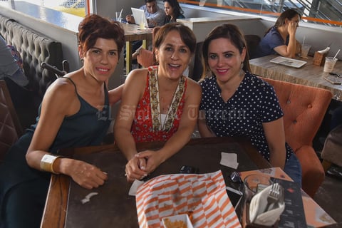 13082019 Lulú, Oly y Chacha.