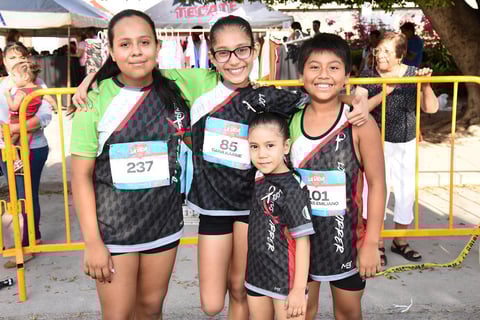 13082019 Fernanda, Karina, Sara y Nicolás.