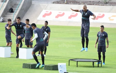 Santos continúa su preparación para mantenerse en la cima de la Liga MX