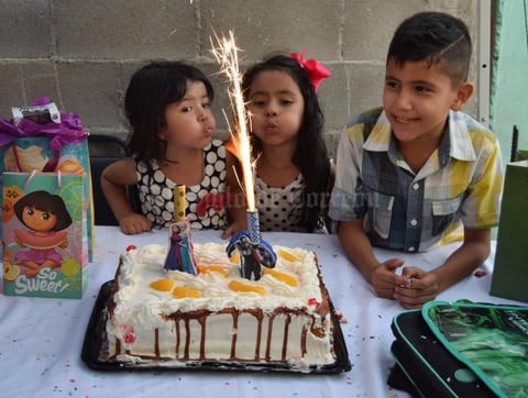 15082019 MUCHAS FELICIDADES.  Vanessa y Danna cumplieron cuatro años, y Alexander García López, siete, por lo que festejaron en grande.