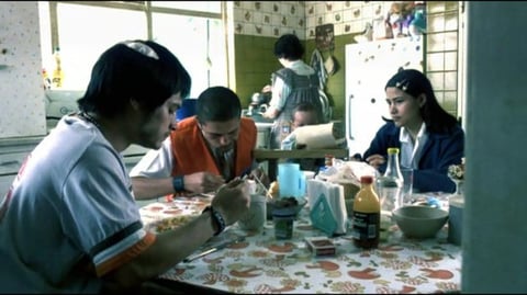 En el año 2000 comenzó a destacar como cineasta con la cinta Amores perros, con la que consiguió el galardón de la Semana de la Crítica de Cannes; 11 premios Ariel, de la Academia Mexicana de Artes y Ciencias Cinematográficas (AMACC); un BAFTA (British Academy of Film and Television Arts) como Mejor Película en Lengua no Inglesa, y una nominación al Oscar como Mejor Película Extranjera.