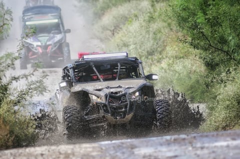 Viven fiesta deportiva con la carrera 'Coahuila 1000 Desert Rally'