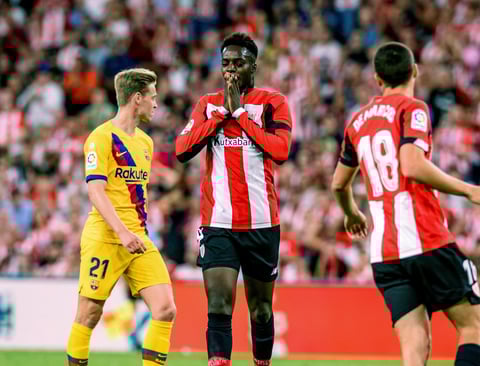 Athletic de Bilbao vence al Barcelona en el arranque de la Liga