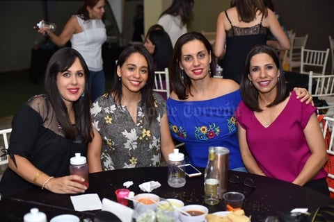 17082019 Marina, Martha, Diana y Jessica.