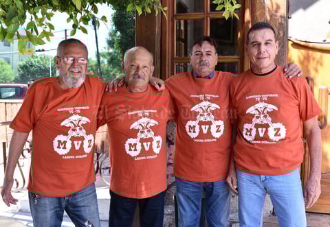 17082019 RECIBEN RECONOCIMIENTO.  José Francisco Lazalde, Hugo Víctor Villarreal, Miguel Gerardo Aranda y Dagoberto Castro quienes pertenecen a Safanal, la que es una organización por y para el desarrollo y fomento del futbol americano a nivel nacional.