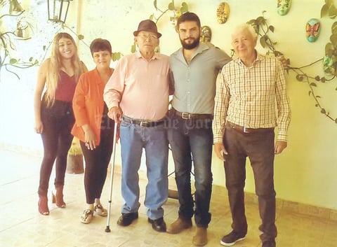 18082019 PUEBLO MáGICO.  Lic. Danae Hernández Moreno, María Elena González Rubio, Dr. Leonel Rodríguez R., Luis Enmanuel Aguilar Méndez y Enrique Oriard M. en su visita a Xilitla, San Luis Potosí, Pueblo Mágico, pueblo que enamora.