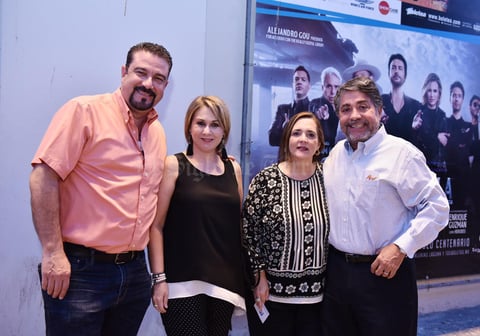 17082019 EN EL COLISEO.  Julio, Magaly, Laura y Ricardo.