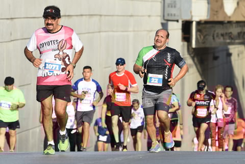 Laguneros corren la 5 y 10 K de Chilchota
