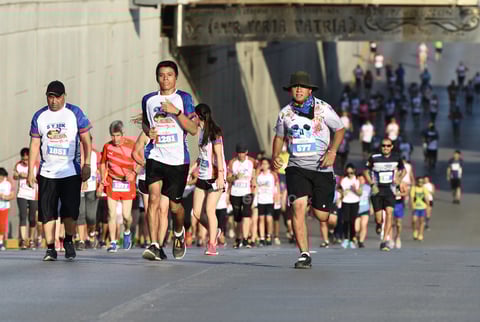 Laguneros corren la 5 y 10 K de Chilchota