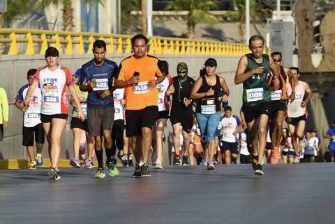 Laguneros corren la 5 y 10 K de Chilchota
