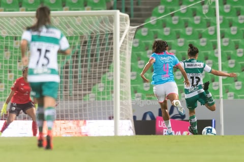 Santos cae en casa ante Rayadas