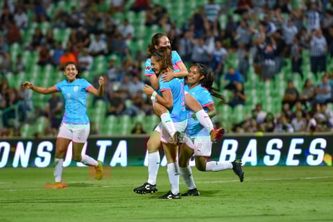 Santos cae en casa ante Rayadas