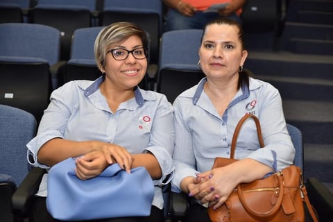 20082019 Elizabeth y Rosario.