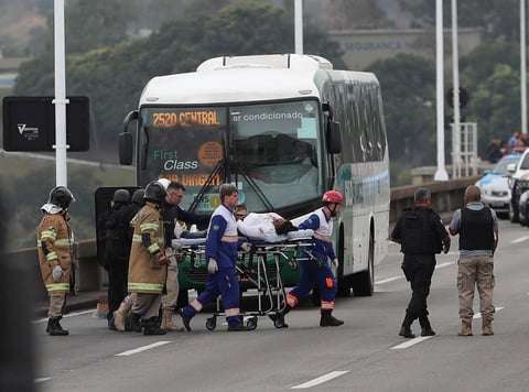 El hecho acabó con el asaltante muerto por el disparo de un francotirador.