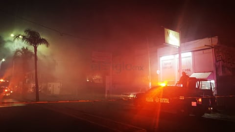 El incendio consumió rápidamente la mercancía.