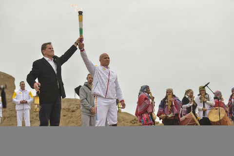 La antorcha de los Juegos Parapanamericanos Lima 2019 se encendió este martes en un ritual celebrado frente al mar en el centro arqueológico de Pachacámac, al sur de Lima, para iniciar su recorrido rumbo al Estadio Nacional, donde se inaugurará el evento deportivo el próximo viernes.