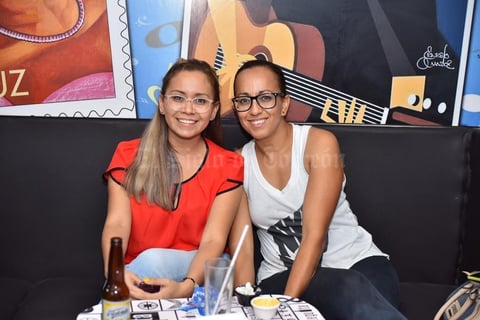 21082019 Celeste y Lorena.