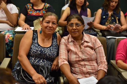 21082019 Rosario y María Mercedes.