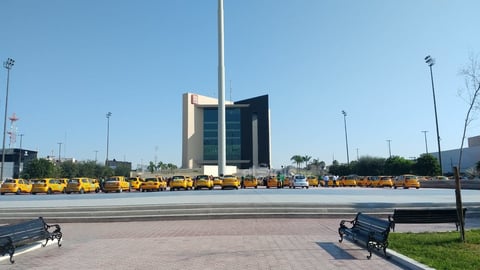 La comisión se reunió en la Presidencia Municipal.