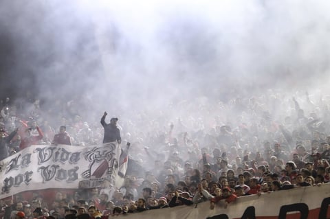 'Fuimos ampliamente superiores, fuimos el equipo que quiso atacar y buscar... rápidamente vino el gol y eso nos dio tranquilidad', comentó el técnico de River Marcelo Gallardo. 'Vamos a intentar hacernos fuertes en Paraguay para pasar de fase. Ellos van a utilizar su fortaleza ahí, intentarán hacer un gran partido para dar vuelta a la serie'.