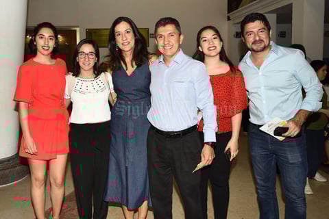 23082019 Familia Acosta.