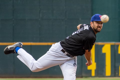 Félix Pérez impulsó dos con cuadrangular al derecho; Amadeo Zazueta trajo dos más con hit y luego él mismo anotó con elevado de sacrificio al nueve.