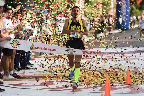 Corren la Gran Carrera Nacional 10 K Grupo SIMSA