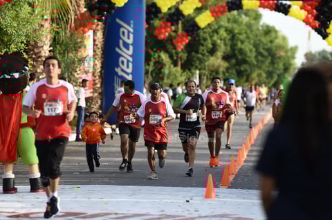 Corren la Gran Carrera Nacional 10 K Grupo SIMSA