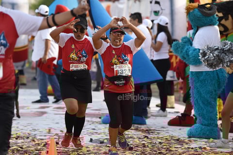 Corren la Gran Carrera Nacional 10 K Grupo SIMSA