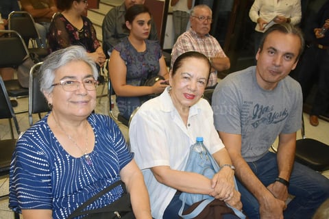 24082019 Gabriela, Francisca y Carlos.