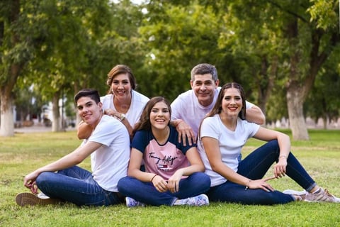 25082019 FELICES QUINCE.  Fabiola Bocanegra Ramírez celebró su cumpleaños. La acompañan sus papás, Benjamín Bocanegra Macías y Fabiola Ramírez Aguilera; y sus hermanos, Daniel y María Fernanda Bocanegra Ramírez.