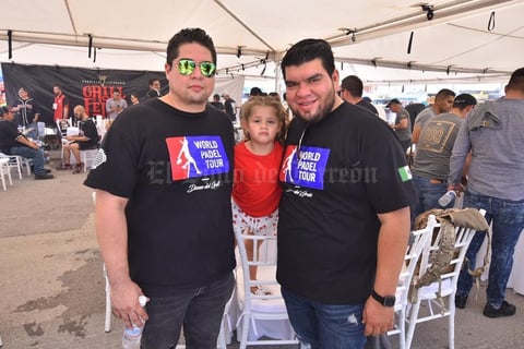26082019 Roberto, Isabella y César.