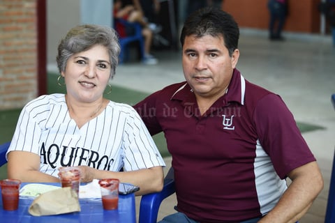 24082019 EN EL BEIS.  Bertha y Javier.