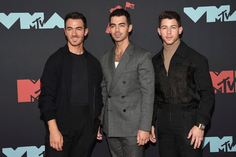 Jonas Brothers.