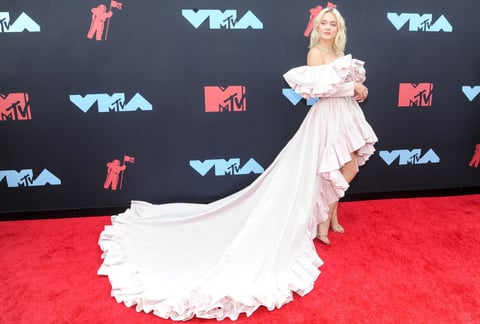 Zara Larsson.