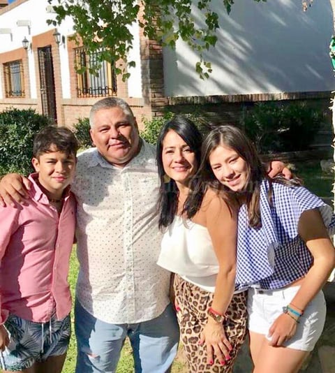 27082019 UN AñO MáS DE VIDA.  Arturo García Ramírez celebró su cumpleaños en compañía de su esposa, Rosario Iparrea Cervantes; y sus hijos, Susana y Arturo.